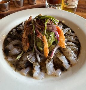Aguachile Negro en Tinta de Calamar