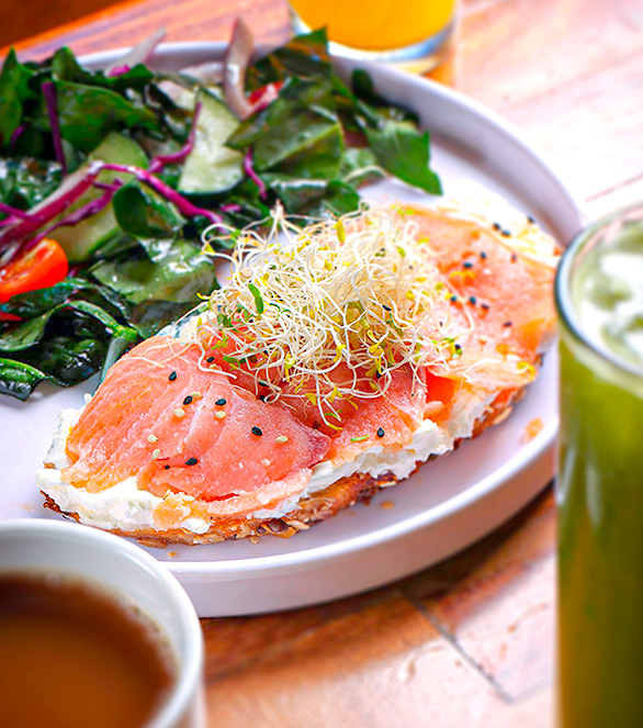 Salmón Ahumado Toast