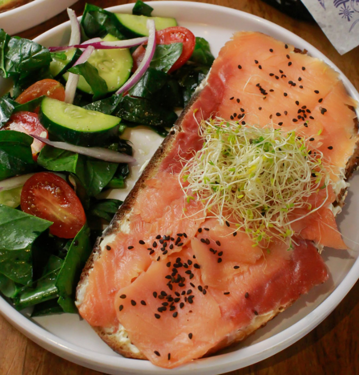 Salmón Ahumado Toast
