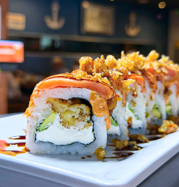 Salmón Crunchy Roll